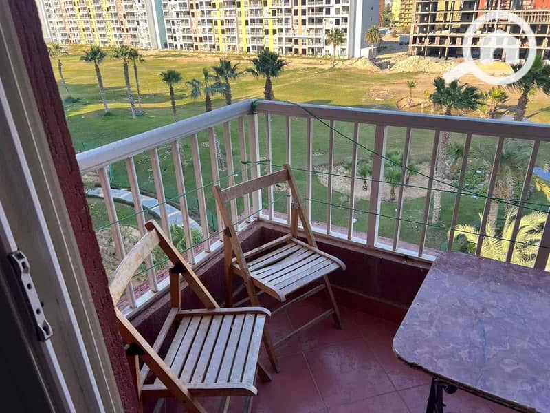 2 8b22b0e4-0754-4850-914e-973d2d284596. jpg