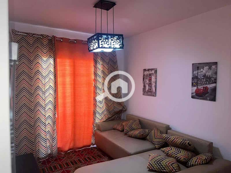 4 6e0e8559-f315-48bd-b288-6a8117a0b064. jpg