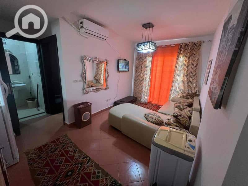 7 46c8cd2d-b5f8-4a66-89b2-c2c6003fb6d1. jpg