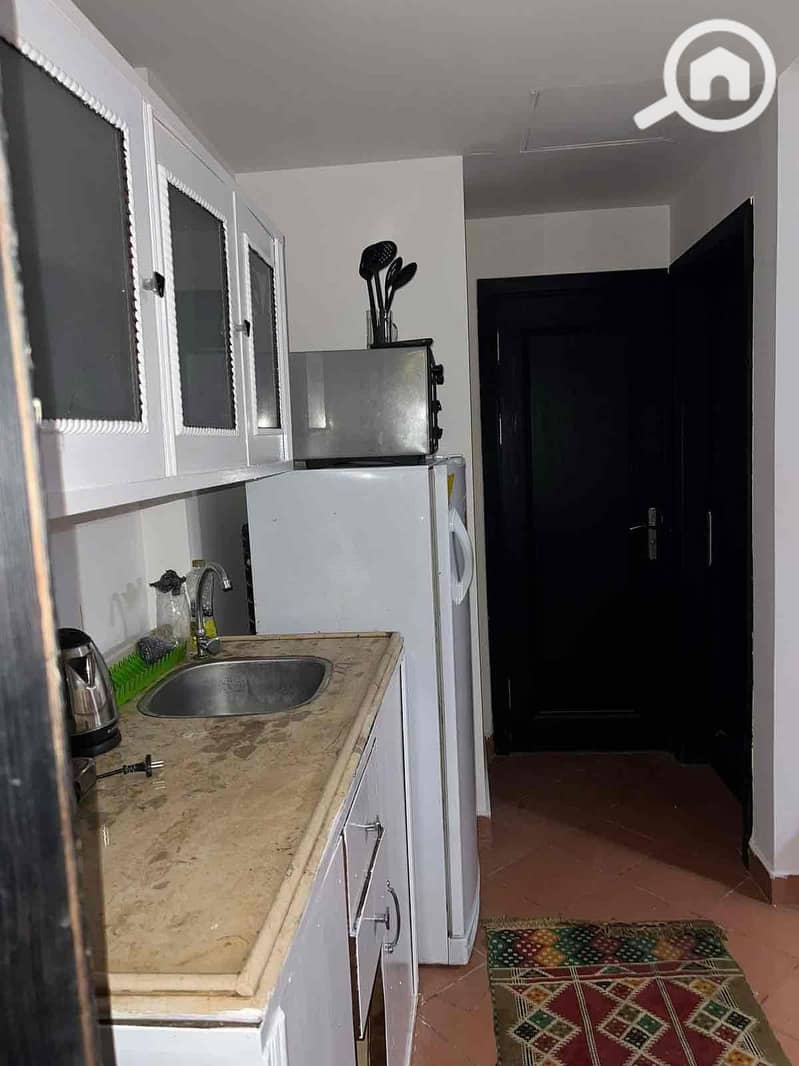 9 28db3909-760f-45a4-abd1-e3a95bd93b68. jpg