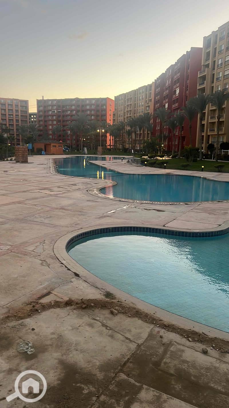 5 B736CECA-37BF-48A2-8C18-C47F677D3713. jpg