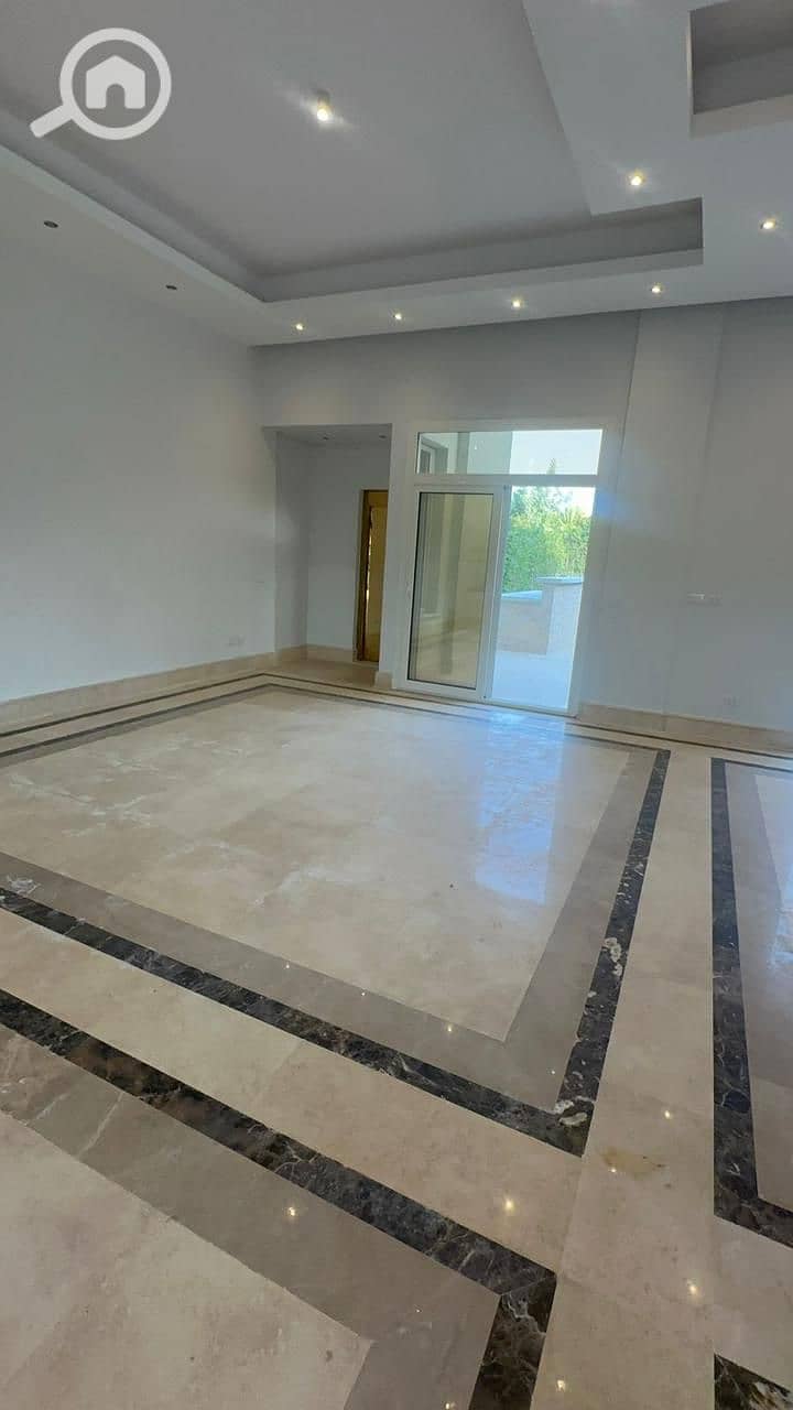 3 f9aa9f2c-120f-4205-a974-aa86f0fb3a2e. jpg