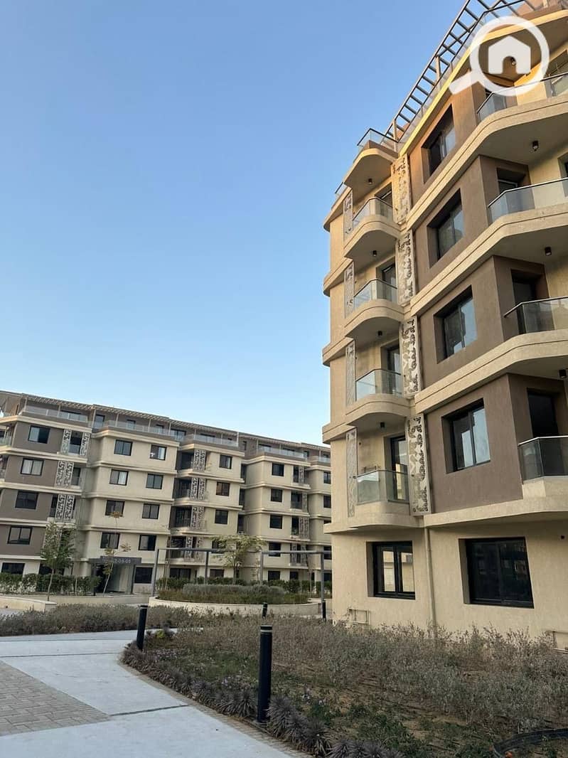 10 e95d5a22-43e0-4a2d-89e2-7784123d55aa. jpeg