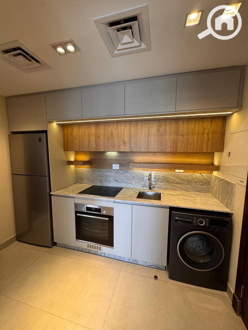 6 583902563_1219079973428250_8549122768544772474_n. jpg