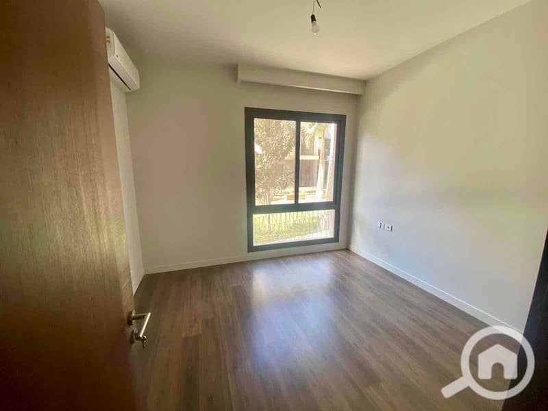 6 785011e5-fb17-455b-a2f8-cf9037ddb59f. jpg