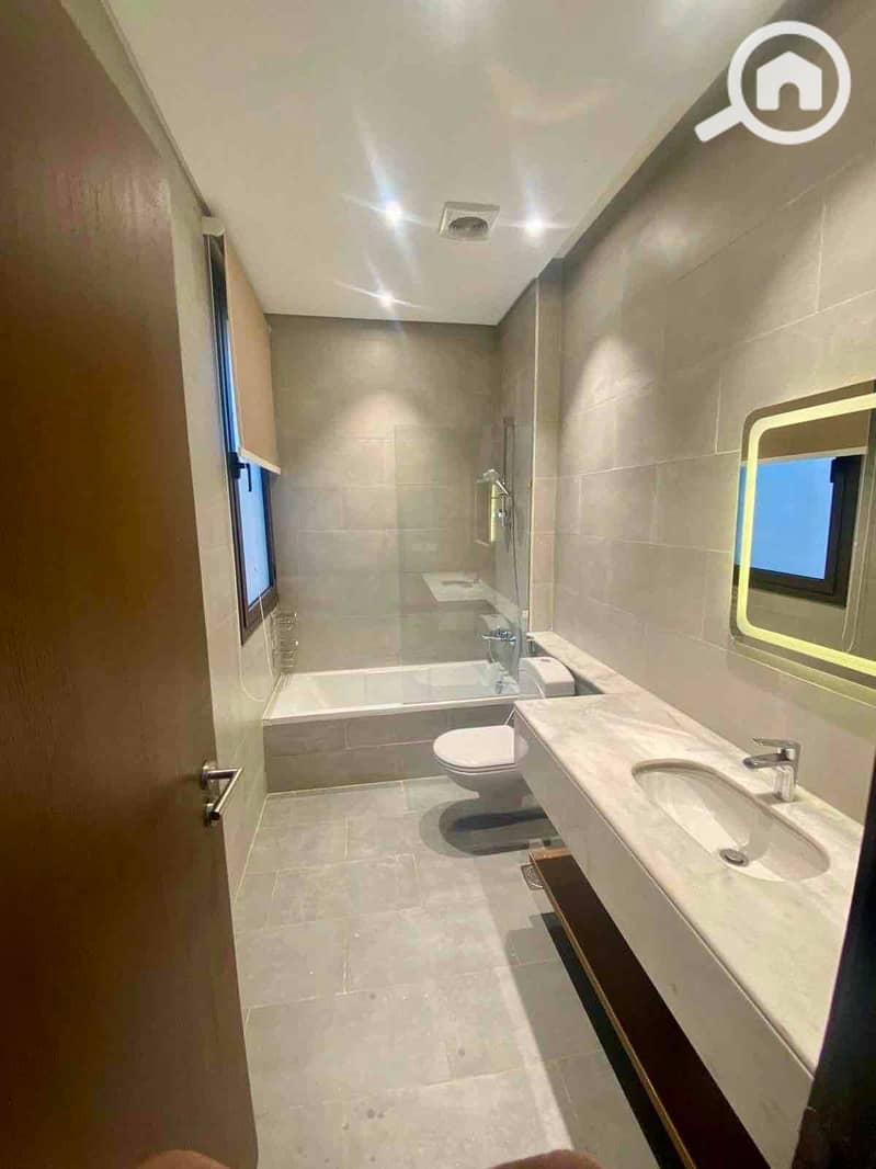 13 1b23112a-ec16-457c-b2b5-8762c625c0b6. jpg