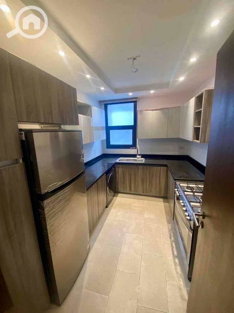 14 a326e7e7-25bf-49c9-899d-6df026aad766. jpg