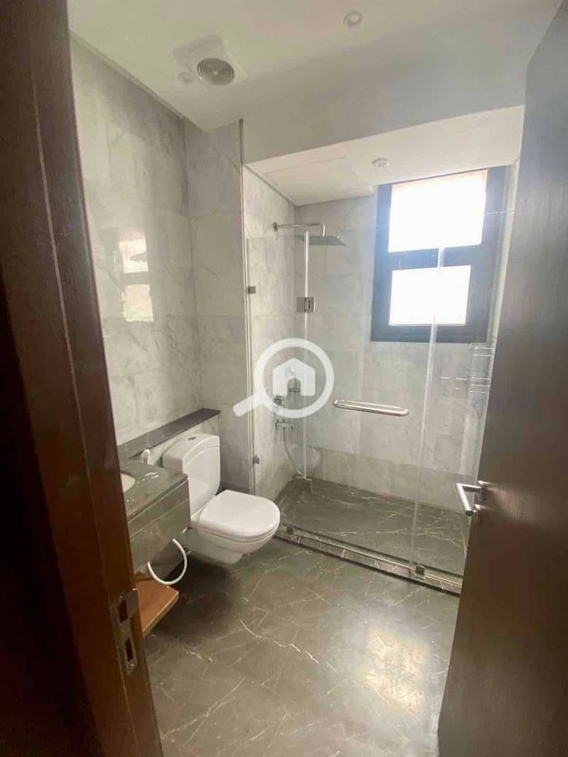 22 9b9575dc-c4cf-4e32-9ebe-16921e8cb164. jpg