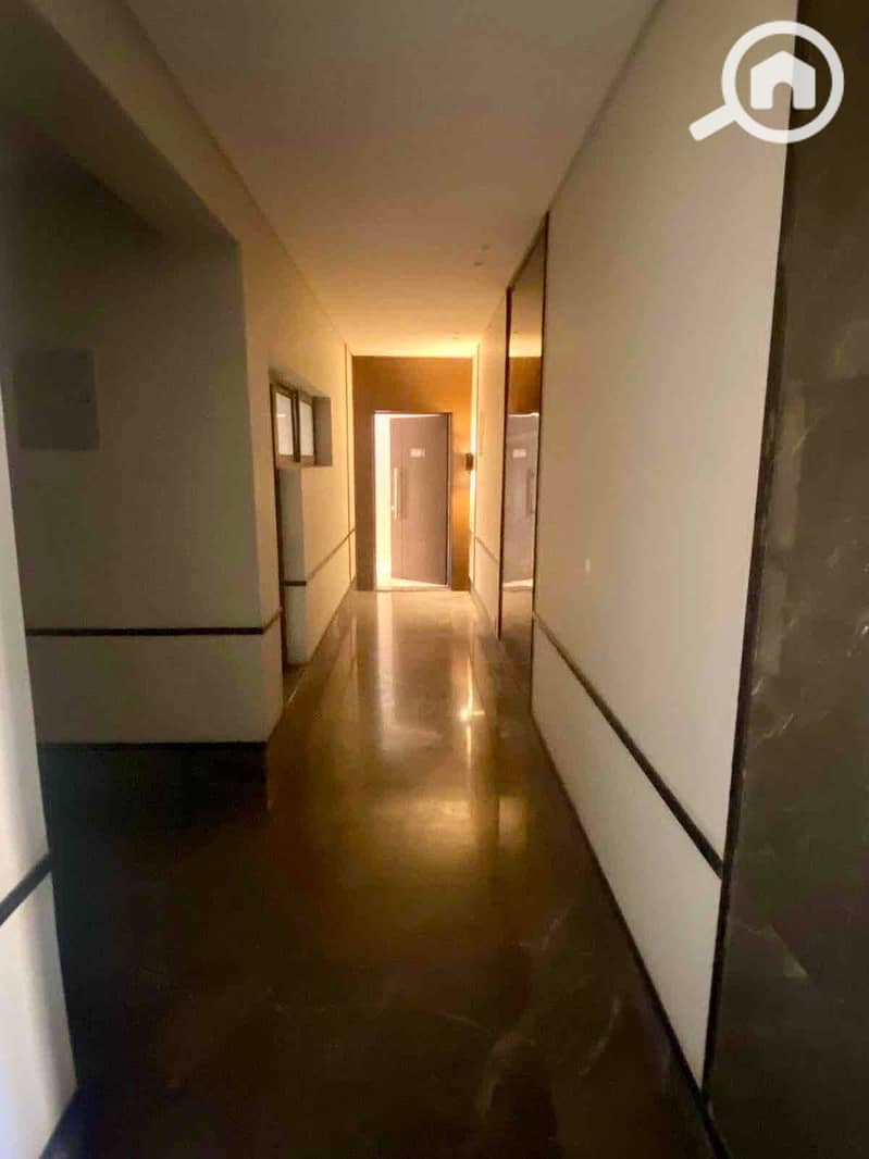 23 2ce5533b-2c62-4b84-a900-cf36cf5d9e13. jpg