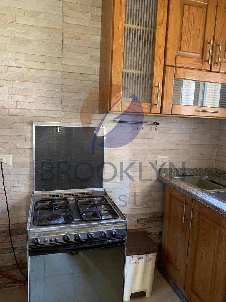 9 852c7eb8-4c41-41f1-ae34-7e9cd9ea3226. jpg