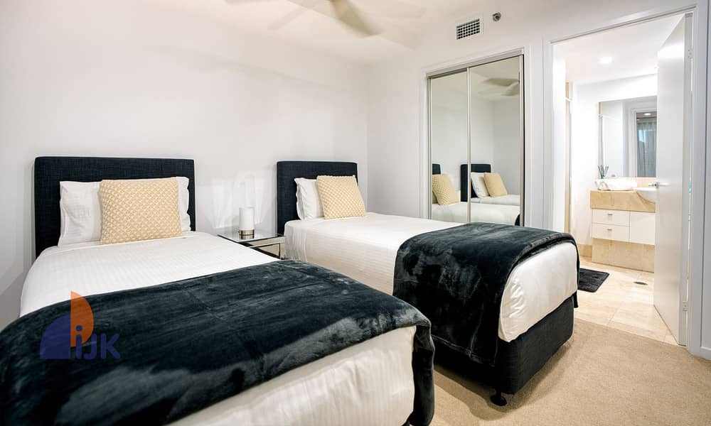 3 cilento-mooloolaba-three-bedroom-luxury-apartment-second-bedroom-twin-singles. jpg