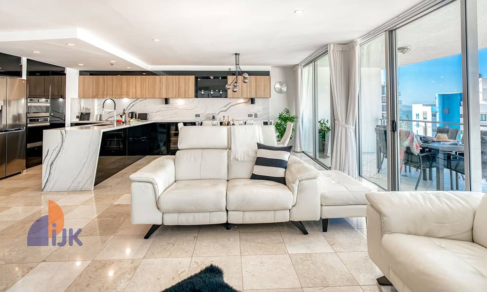 5 cilento-mooloolaba-three-bedroom-luxury-apartment-lounge-area. jpg