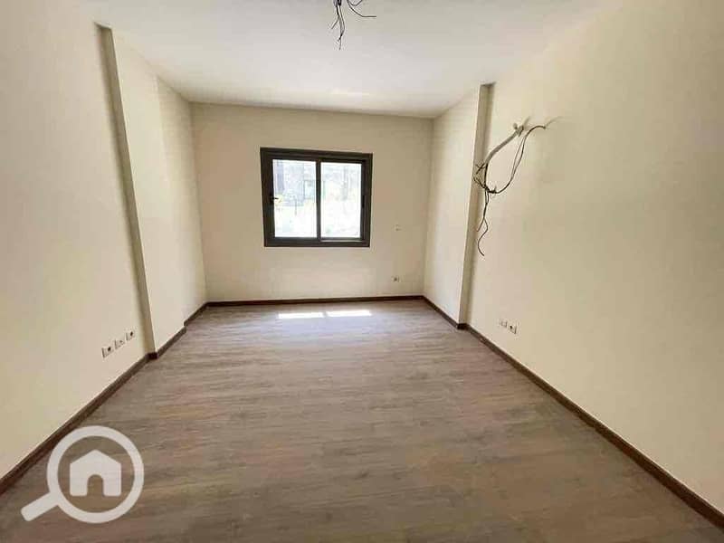 2 5ef08be2-1594-4f33-a191-9033ed046f81. jpg