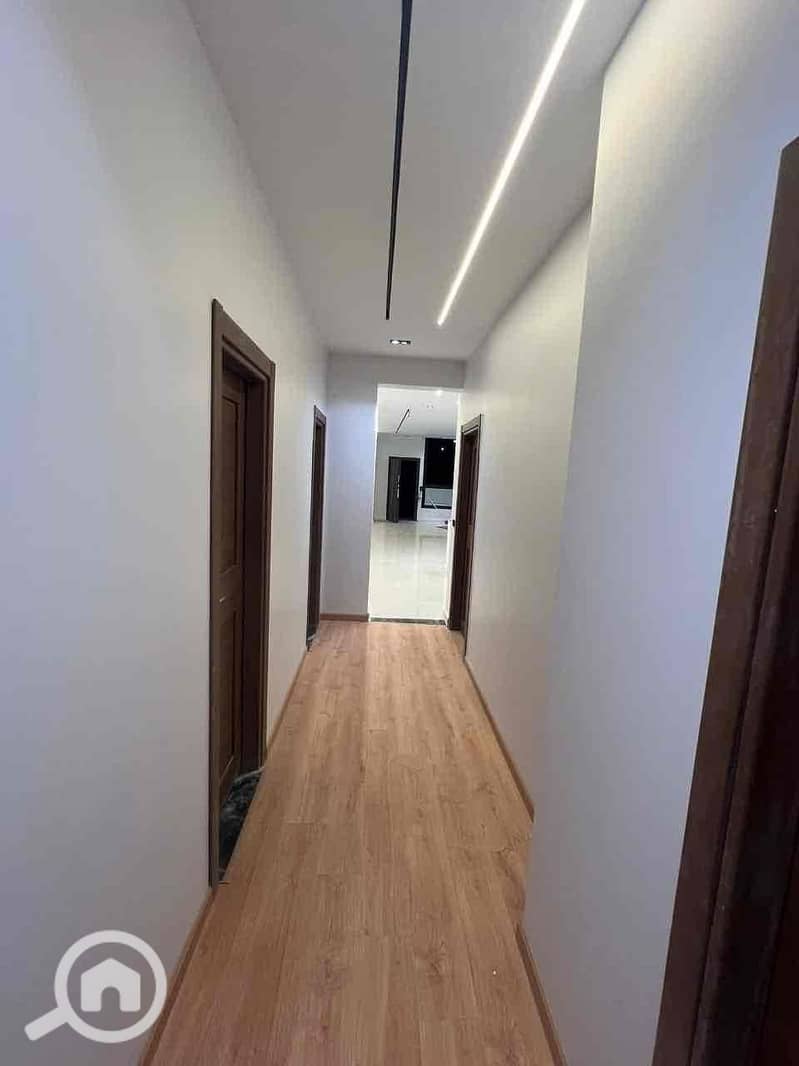 2 cda6fa10-d024-4525-a5cb-2299ad7194dd. jpg