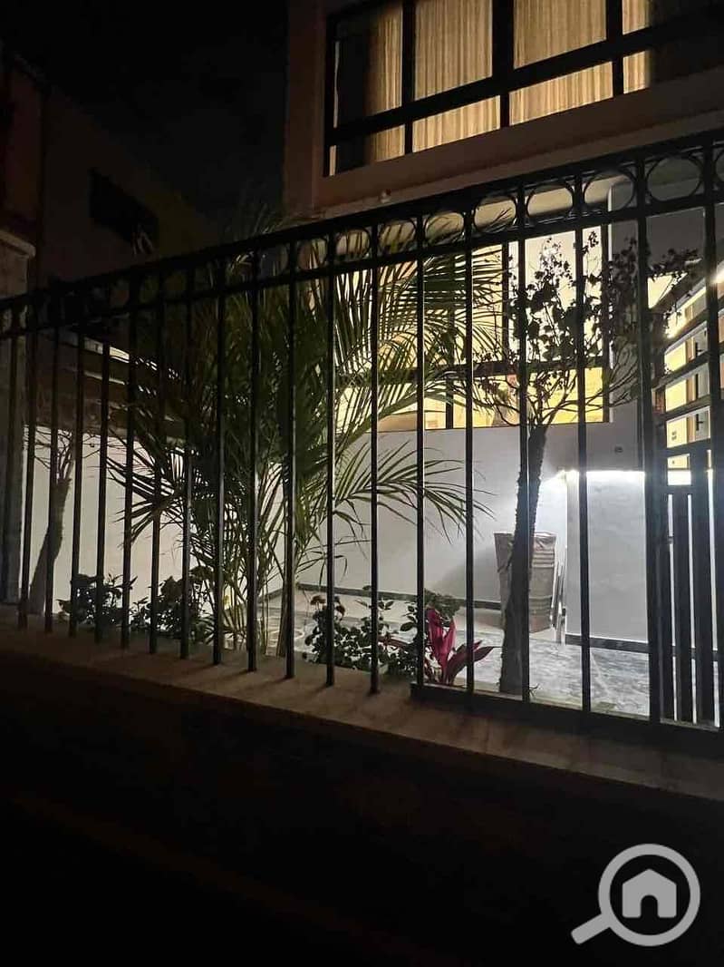 13 0c1db302-6b02-4e13-9c88-988e6b4ba71c. jpg