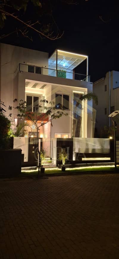 10 Bedroom Twin House for Sale in Sheikh Zayed, Giza - WhatsApp Image 2026-01-08 at 7.46. 50 PM - Copy. jpeg