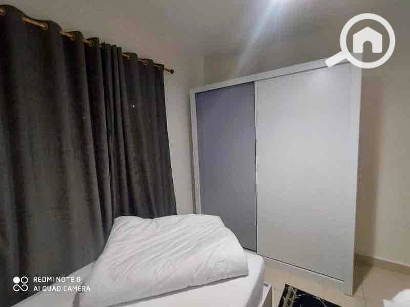 12 27c37f13-3c3e-4873-b9ad-d746c3e7bb21. jpg