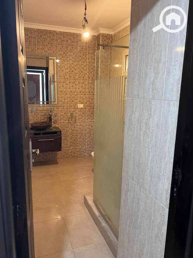 6 6e2eaf47-9855-45e6-877e-620a22dc6f4d. jpg