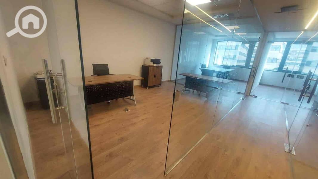 2 f110a3ae-fc16-4d88-9a44-53958bf9d71c. jpg