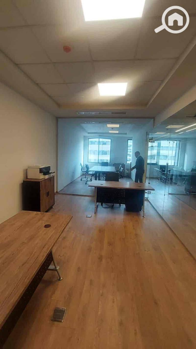 4 f44362a7-3155-48a3-9dca-1dcb37f62331. jpg