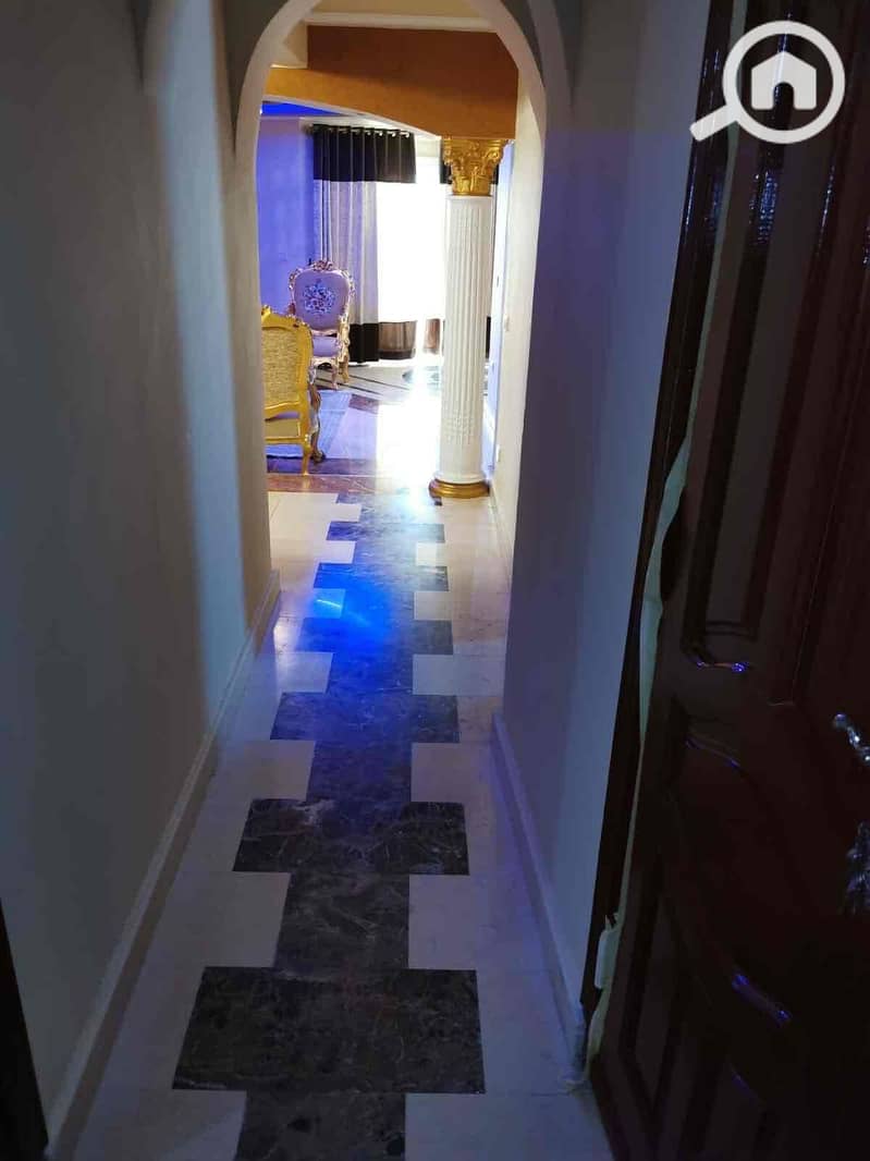 4 5ed0fed8-9c98-43b1-bf5d-4d8d5580b73d. jpg