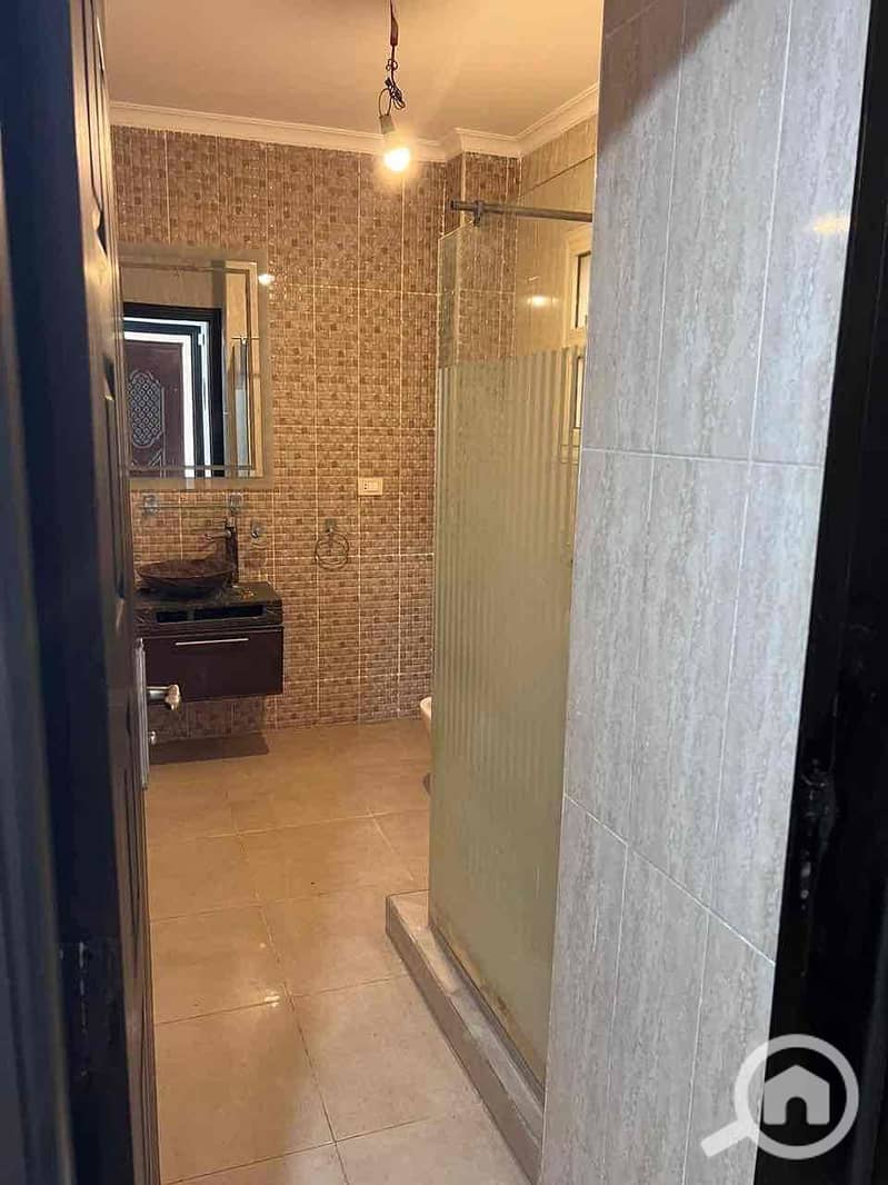 7 6e2eaf47-9855-45e6-877e-620a22dc6f4d. jpg