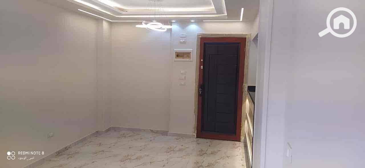 12 072e02c6-fbcd-4843-85d8-74ca0a365b25. jpg