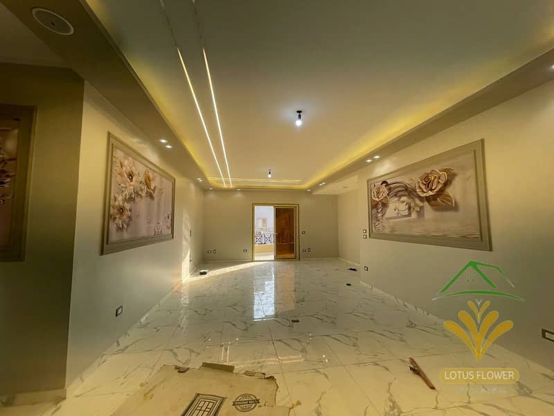 1000575497. jpg 1000575497. jpg