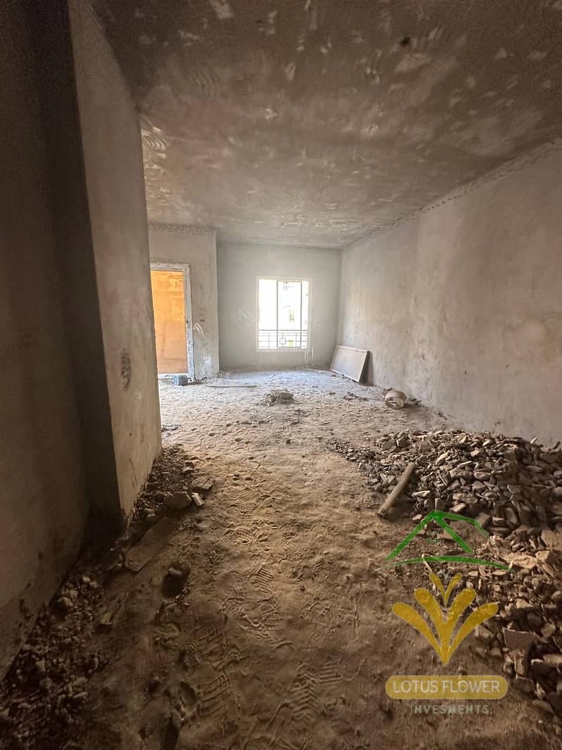 1000689362. jpg 1000689362. jpg