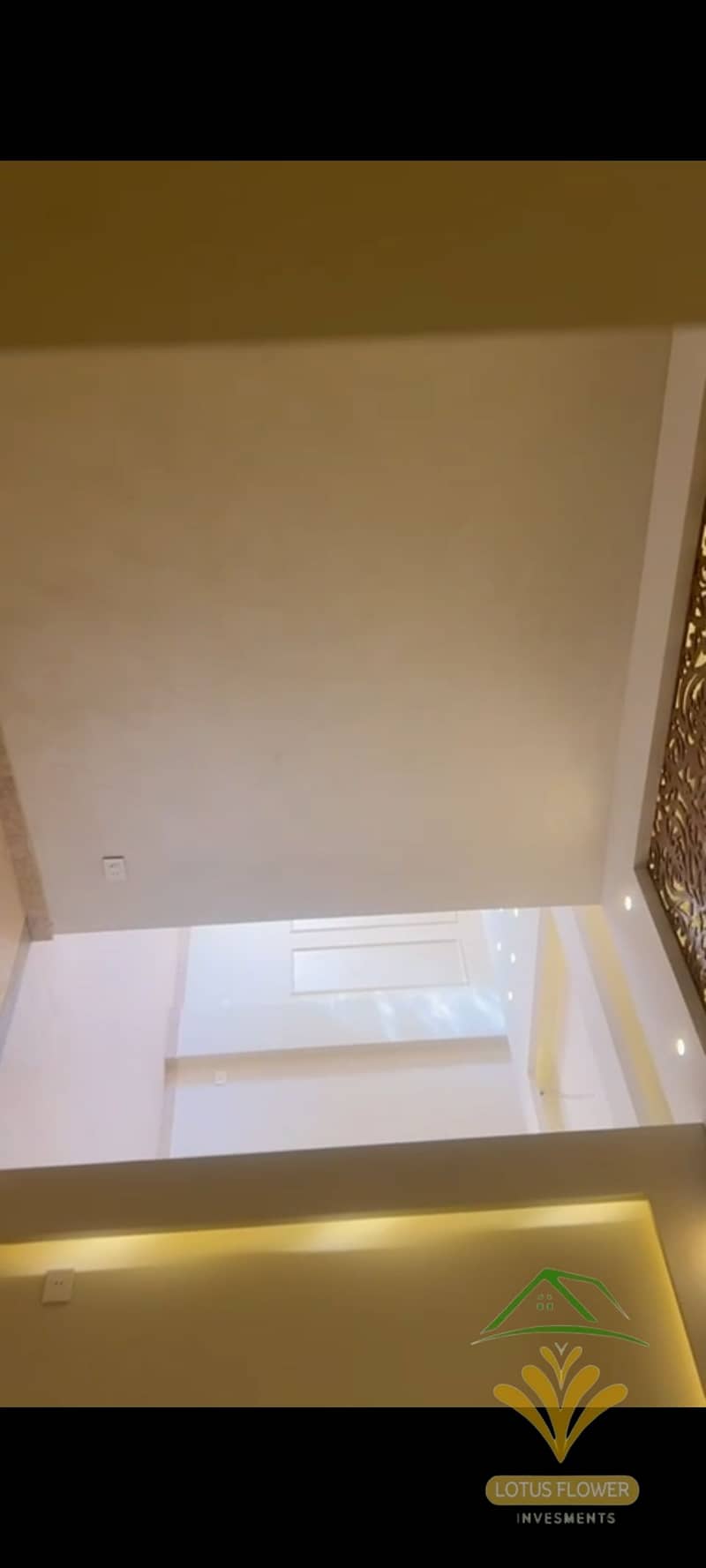 1000721379. jpg 1000721379. jpg