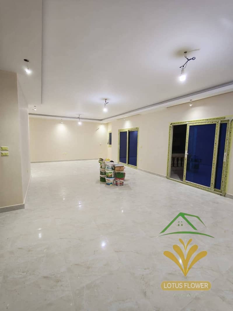 1000734988. jpg 1000734988. jpg