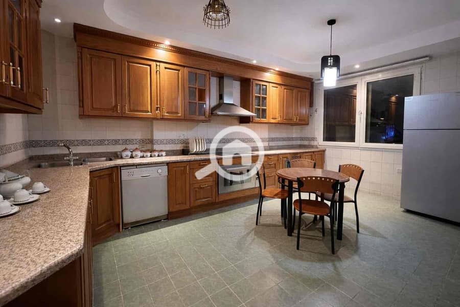 5 5e7f4fb8-0dda-47da-9276-f6eeaecff0e8. jpg