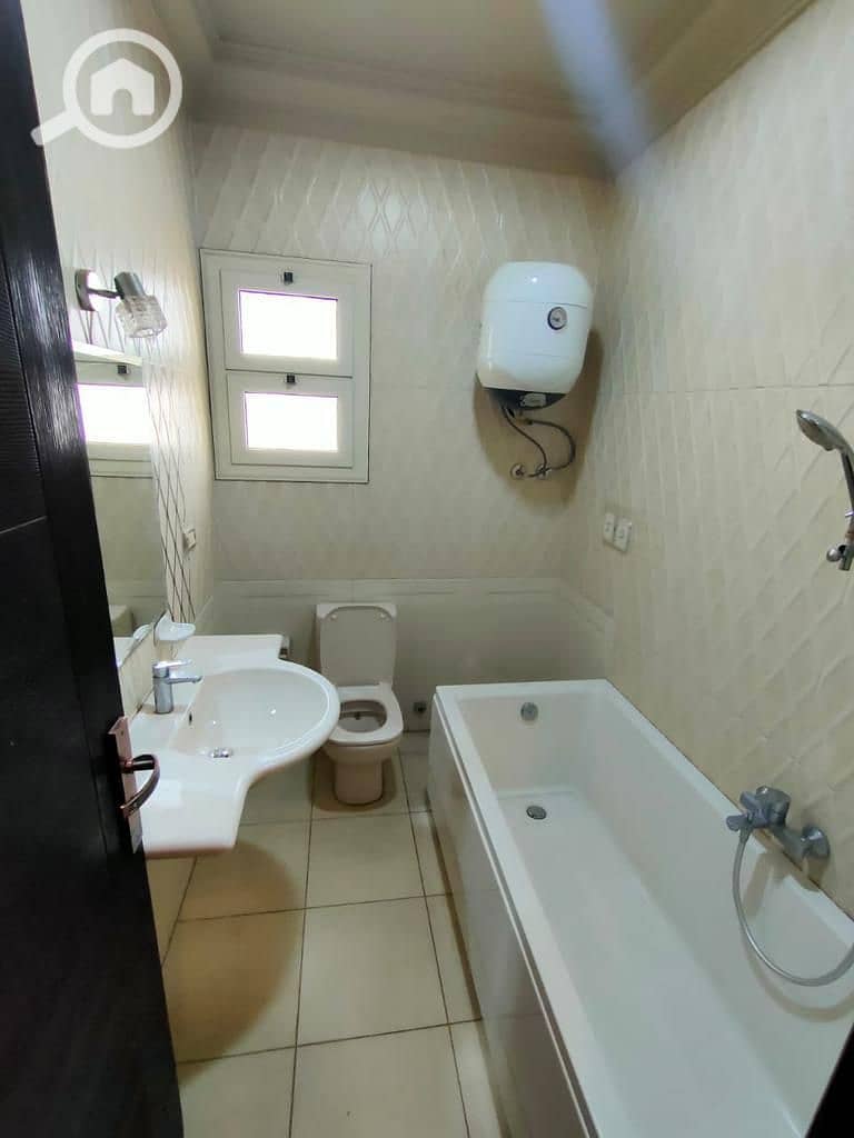 4 WhatsApp Image 2025-12-07 at 13.11. 46 (2). jpeg