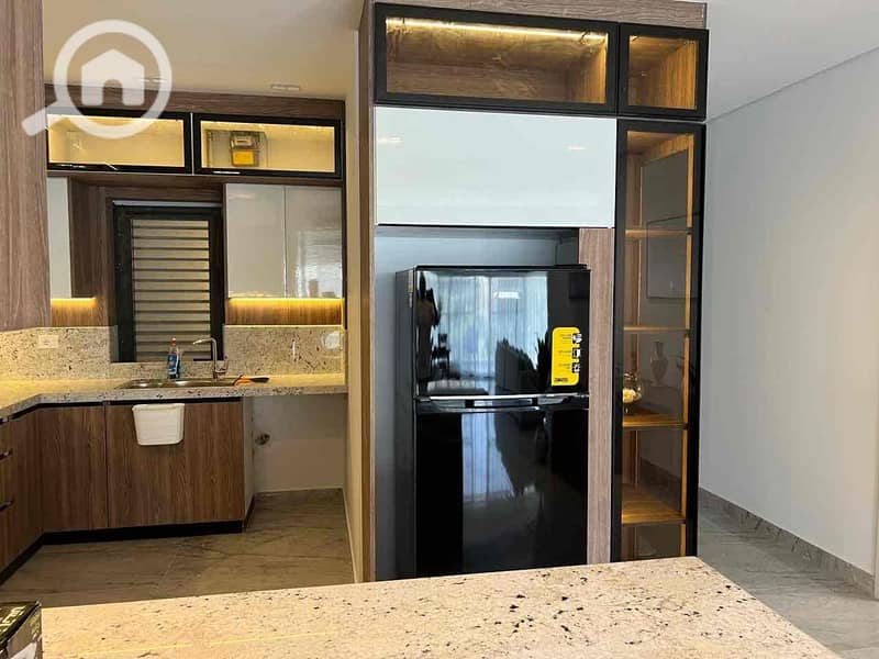 12 7da55edf-97ce-4482-a828-e89004d5acb9. jpg