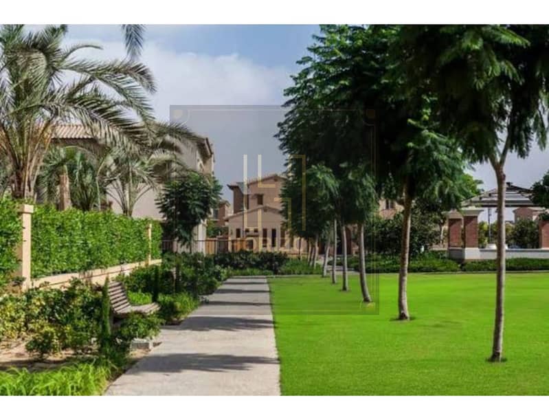 2 8435483-b8b3ao. jpg