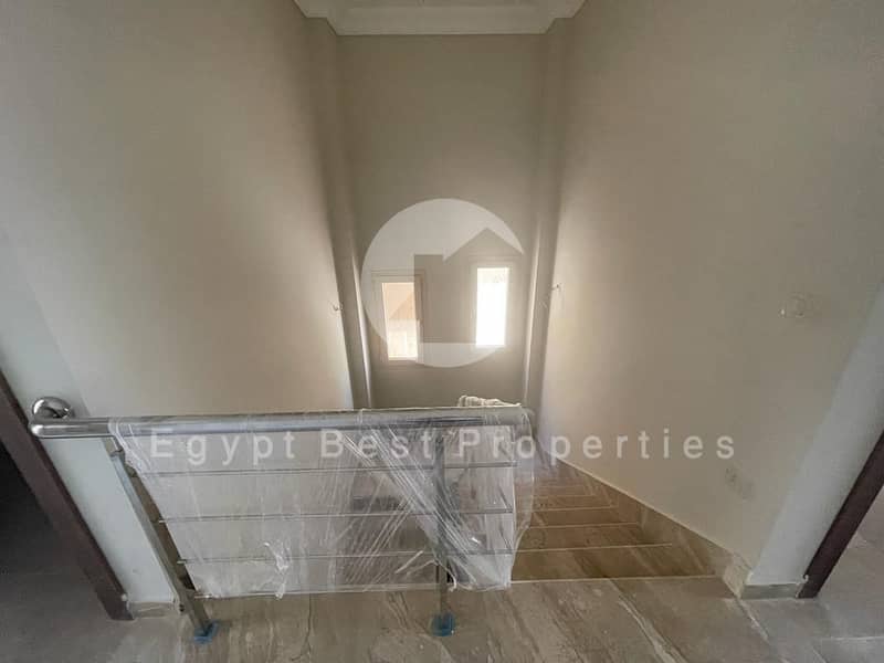 4 0afcb462-a9cf-46f8-ab36-246efe3320d8. jpg