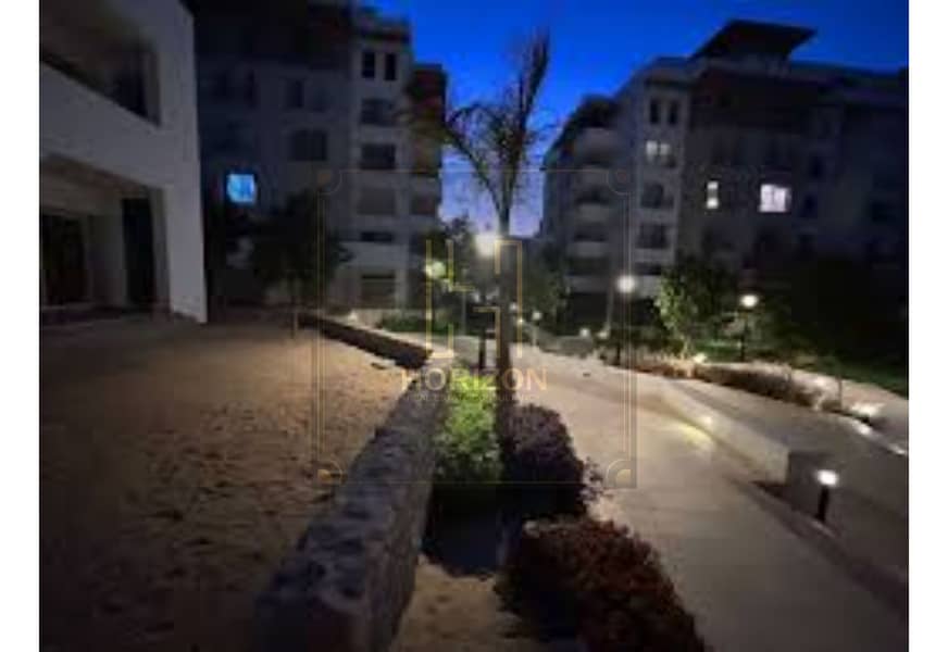 4 images (4). jfif. jpg