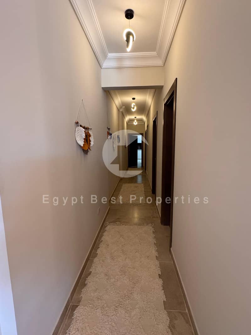 8 7f359ca6-e60d-4d37-9f61-57a42d93fe69. jpg