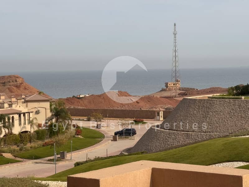 10 64880593-6d25-4bec-ae4e-21999841ab7e. jpg