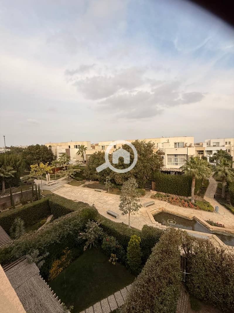 1000774477. jpg 1000774477. jpg