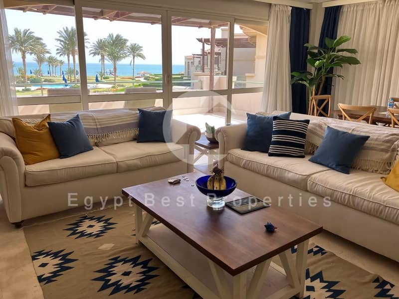 10 d7536dfd-d7de-41e8-aebd-86b6aa86fd30. jpg