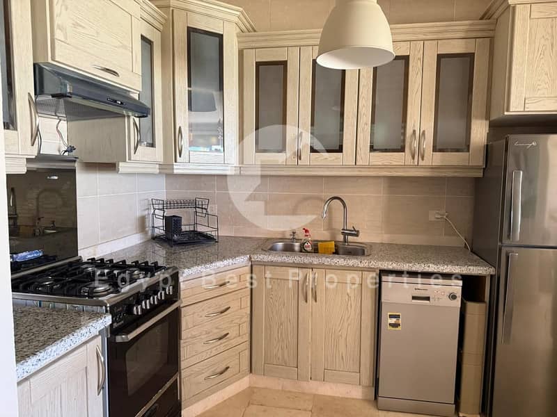 12 fe04e008-4497-41e3-bf6e-ae5d39be09f0. jpg