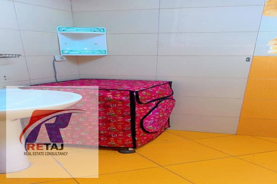 12 a92752f7-201e-4306-95e9-bc142dd2fd5d. jpg