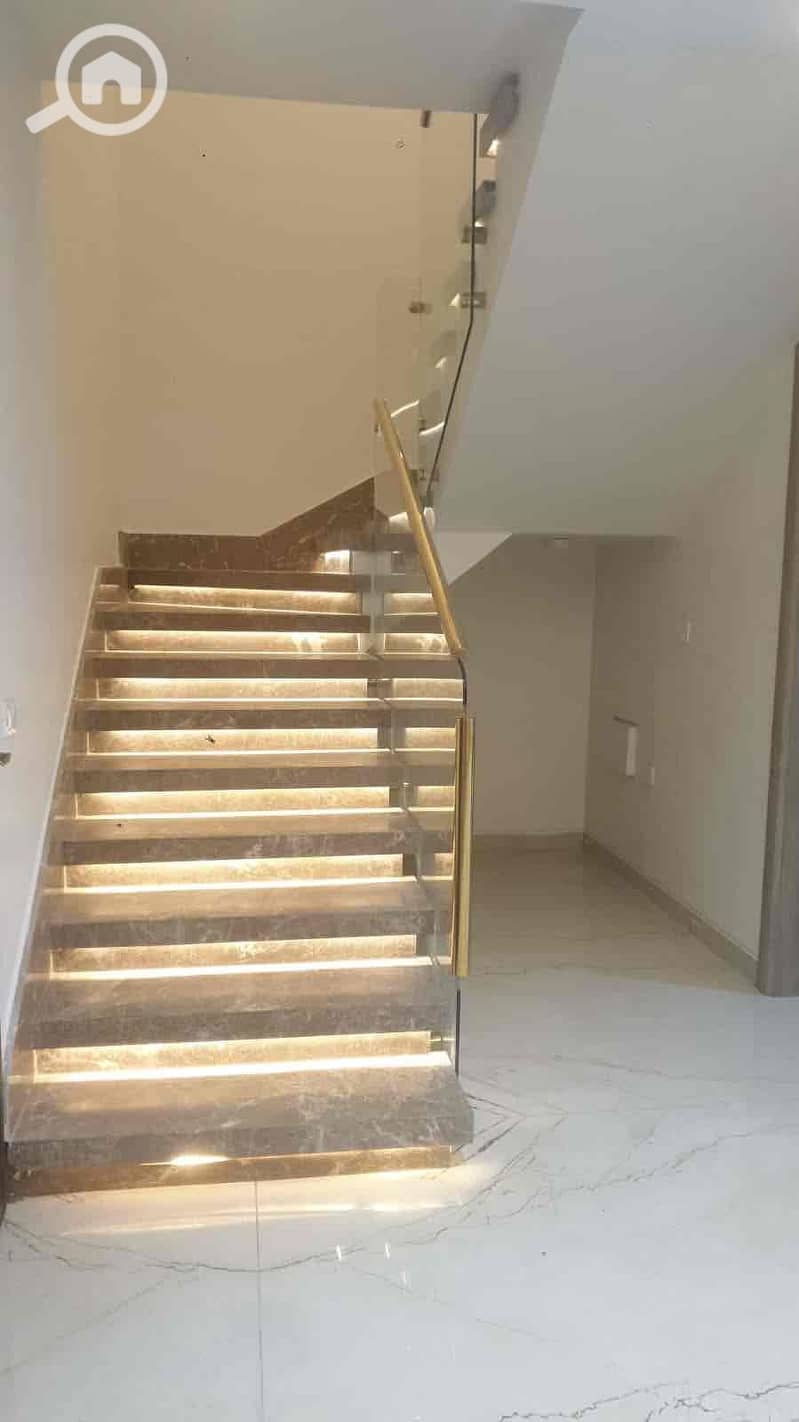 2 69bc3e7a791c6b4479ffec516c141976. jpg