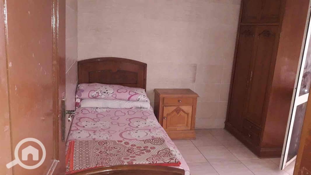 10 fefc963c-34af-44a1-8dac-fce6ee2f1f02. jpg