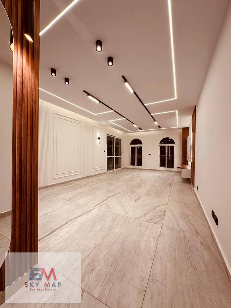 8 13be2ecc-5e78-46cf-99d7-35f13d57745f. jpg