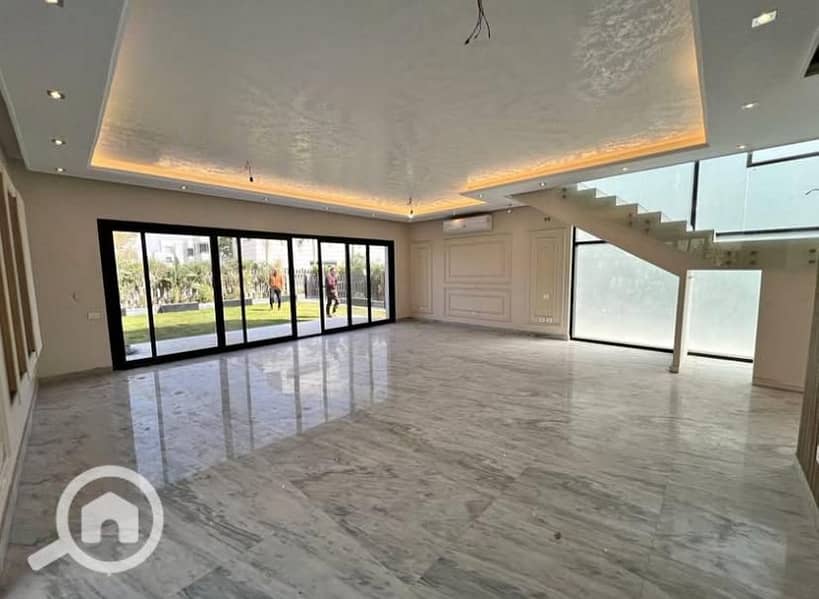 3 2ff77244-82ac-41b7-9df7-1b3e4aae6560. jpeg