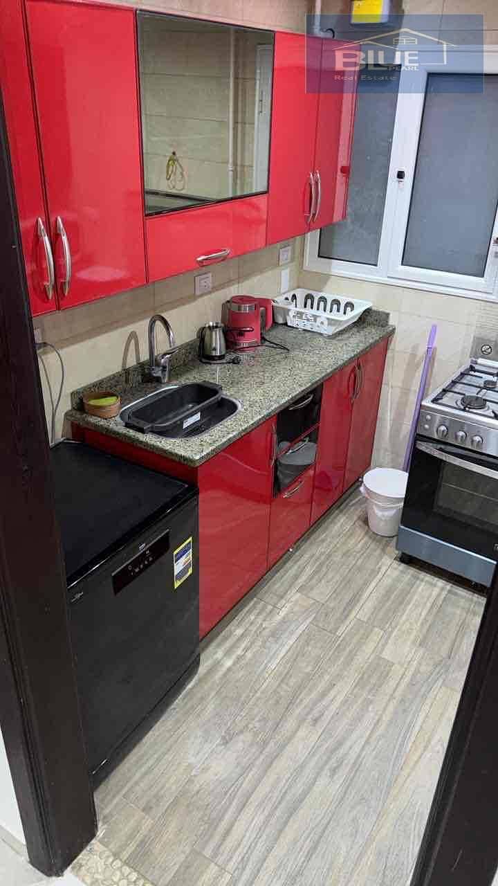 4 f8b37119-24c7-4b55-a7d8-9ce6a9e5359d. jpg