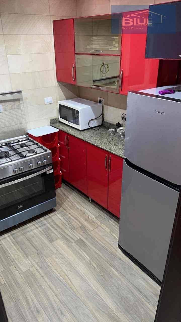 10 8fcfdda6-09ba-4e54-8f21-f9968715d48d. jpg