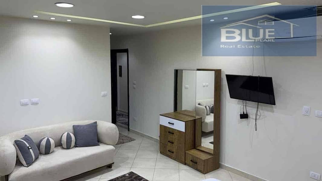 12 2a5c4671-a5d7-43b7-bfad-e5007b42d378. jpg